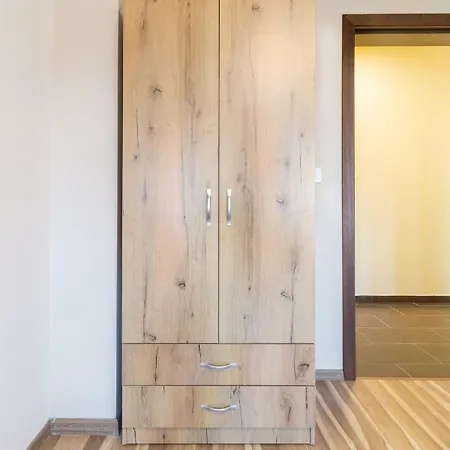 Апартамент Spacious 2-bdr Loft In House - Old Town Пловдив